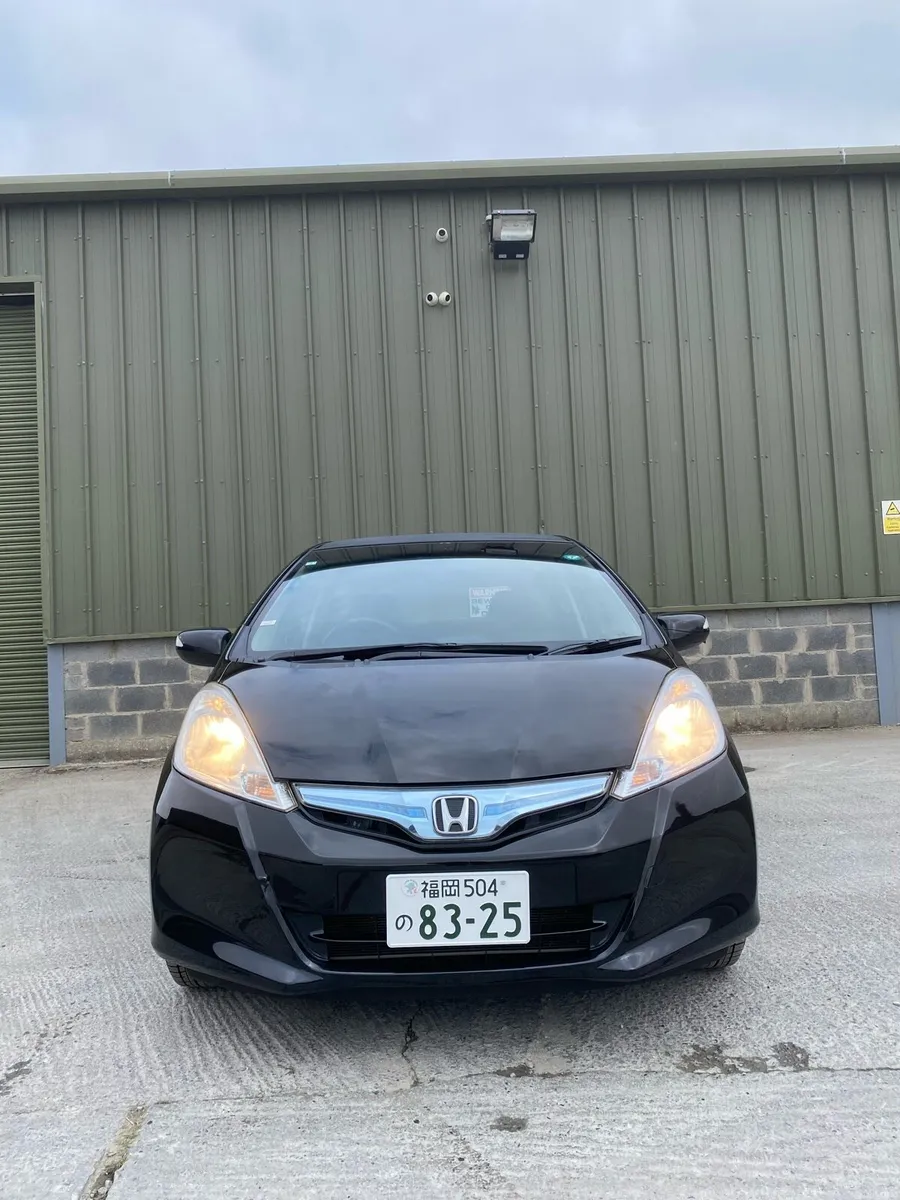 Honda Fit 1.3 Hybrid 2012 * just in from Japan* - Image 4