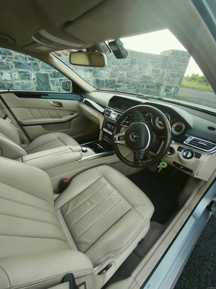 💥Mercedes E//W212💥!!!PRICE NEGOTIABLE !!! - Image 5