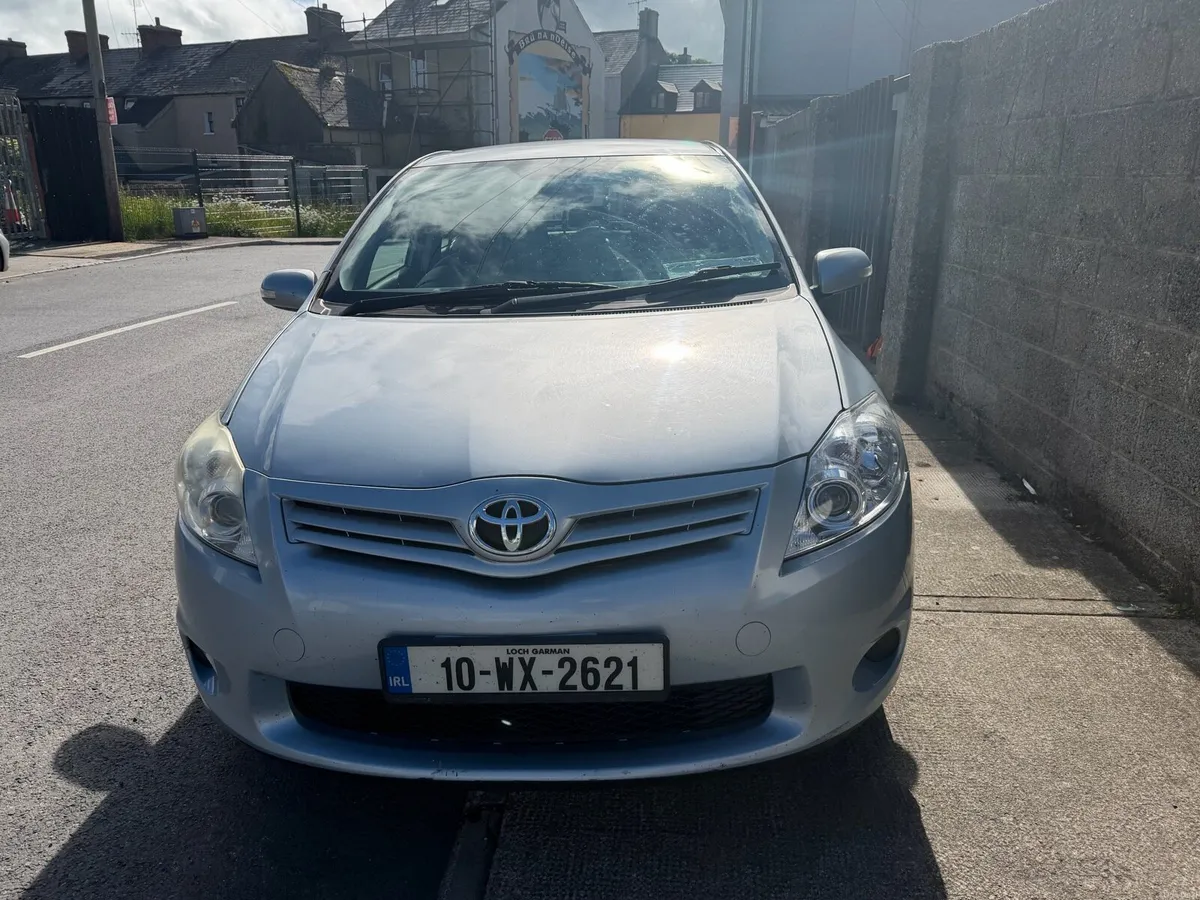 Toyota auris - Image 5