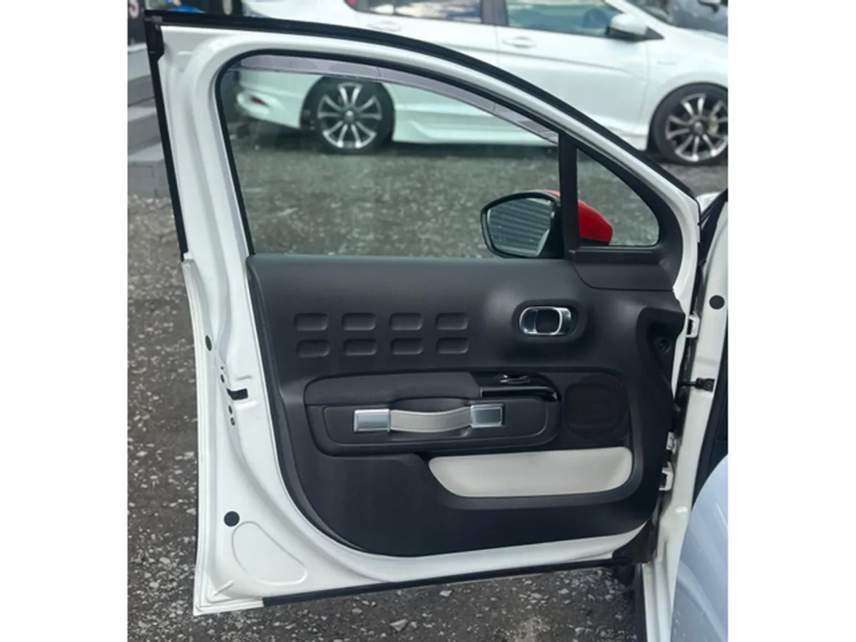 Citroen C3 Automatic 1.2  Low Mileage (2196) - Image 6
