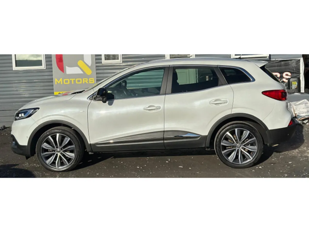 Renault Kadjar Bose 1.2 Automatic Petrol  Low Mile - Image 5