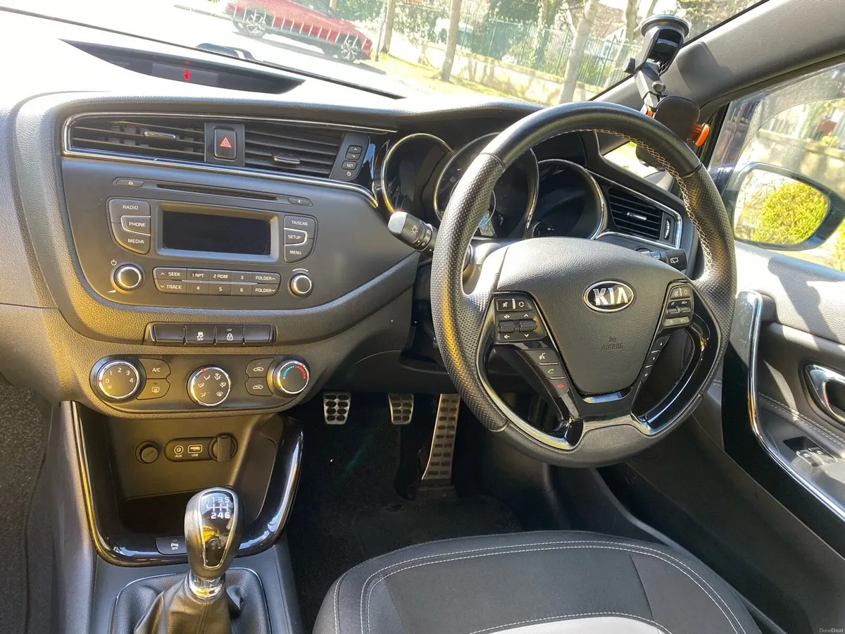2017 Kia Ceed GT 1.6 CRDi NCT 05/2028 - Image 5