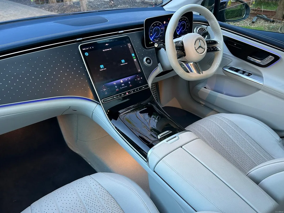 222 Mercedes-Benz EQE 300 Electric Art Premium - Image 5