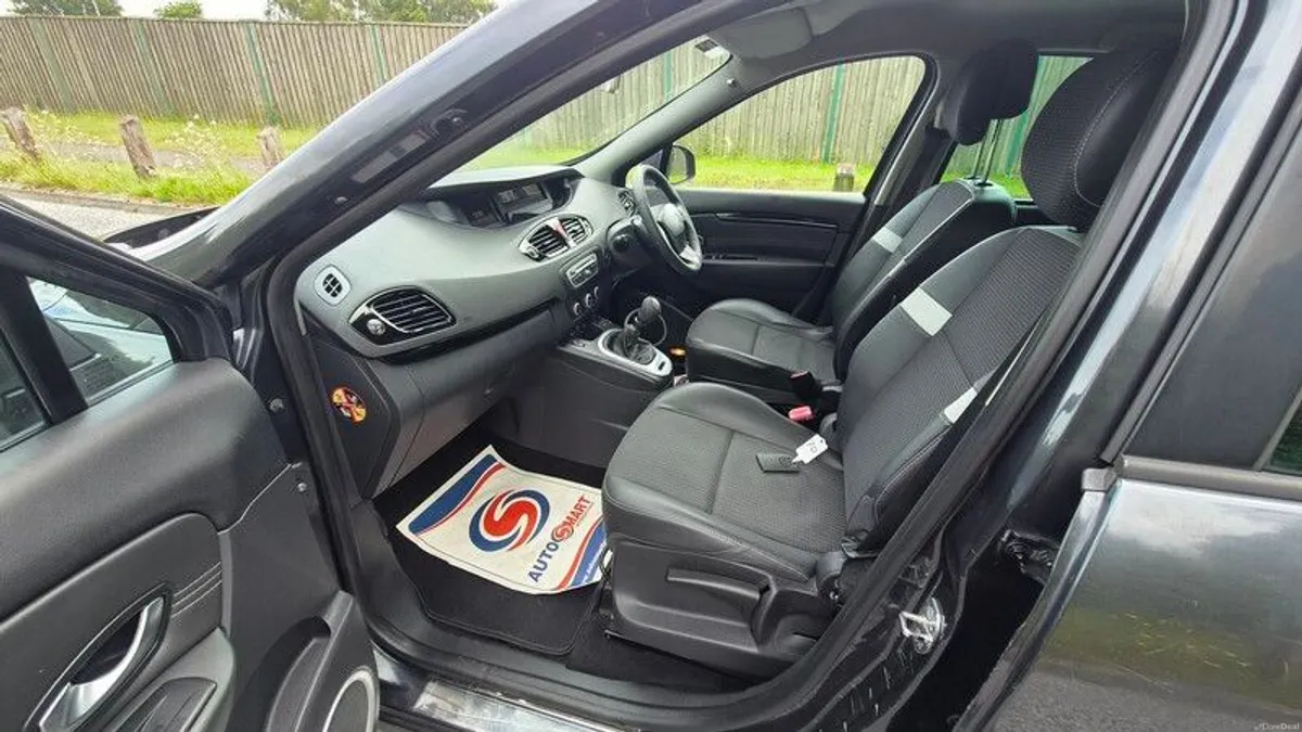 2011 Renault Grand Scenic - Image 6