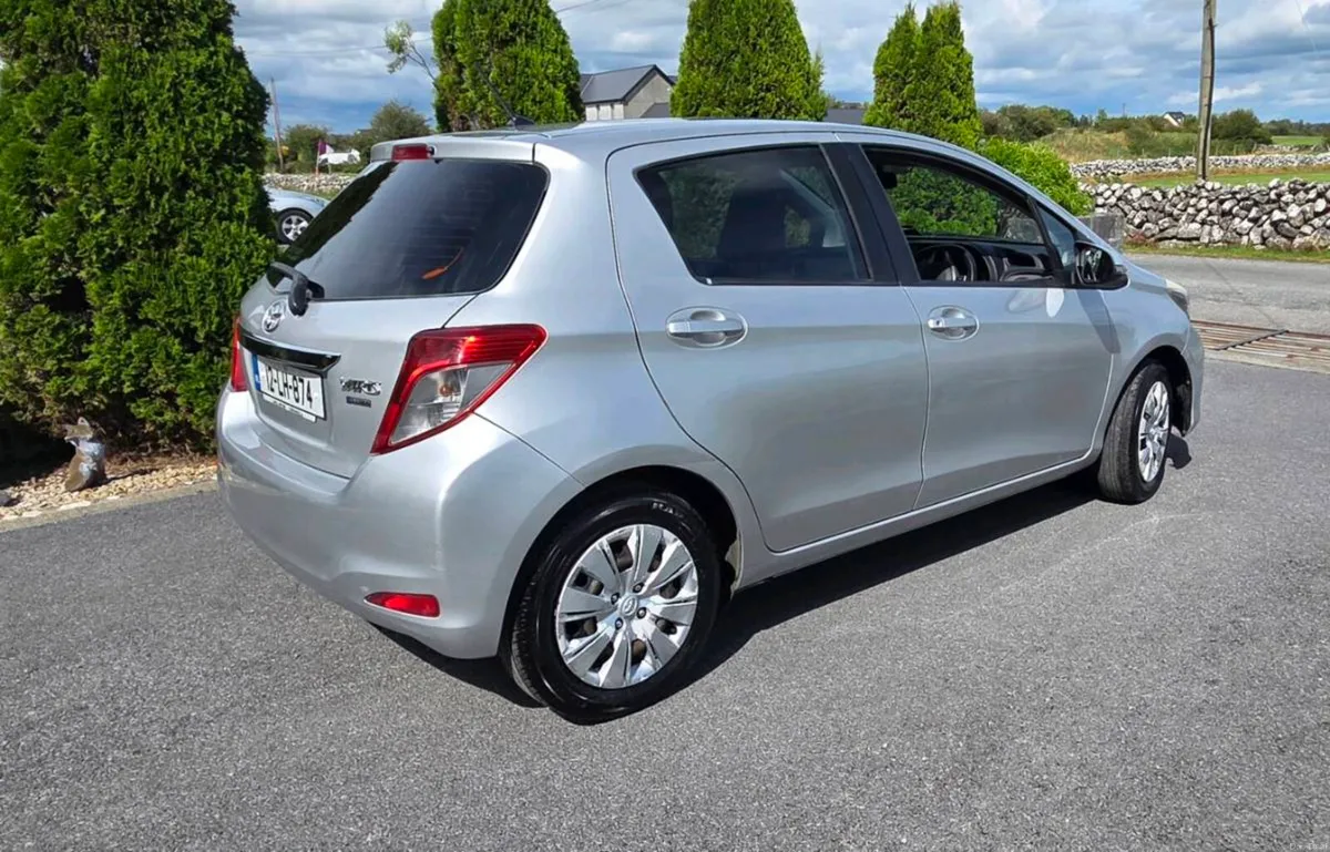 Toyota yaris - Image 2