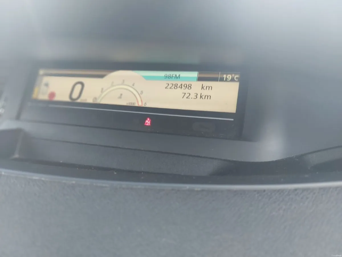 Renault Grand Scenic 2011 - Image 3