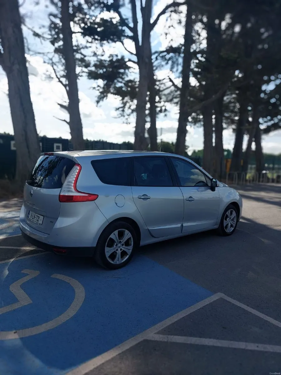 Renault Grand Scenic 2011 - Image 4