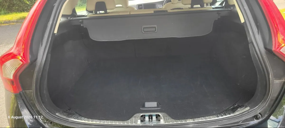 Volvo V60 2017 - Image 6