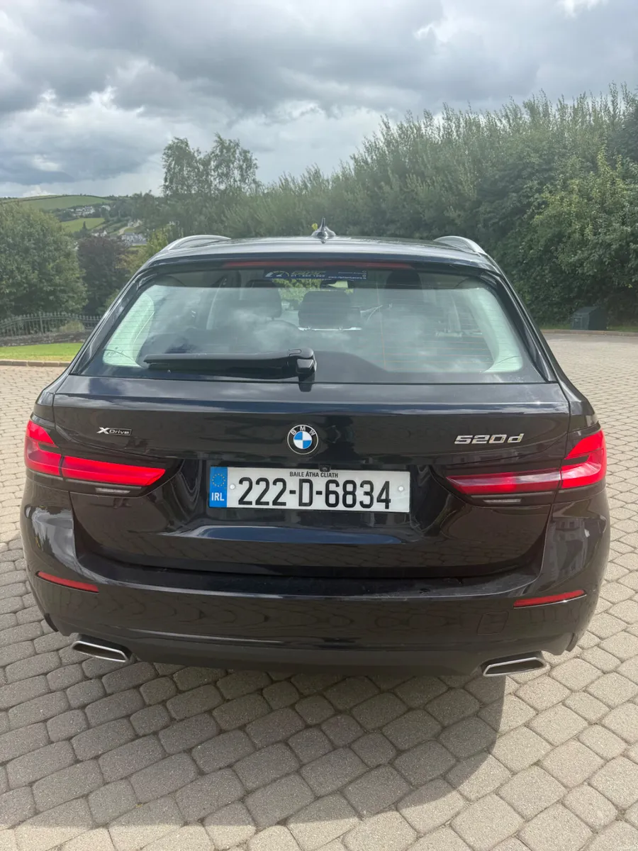BMW 5-Series 2022 - Image 6