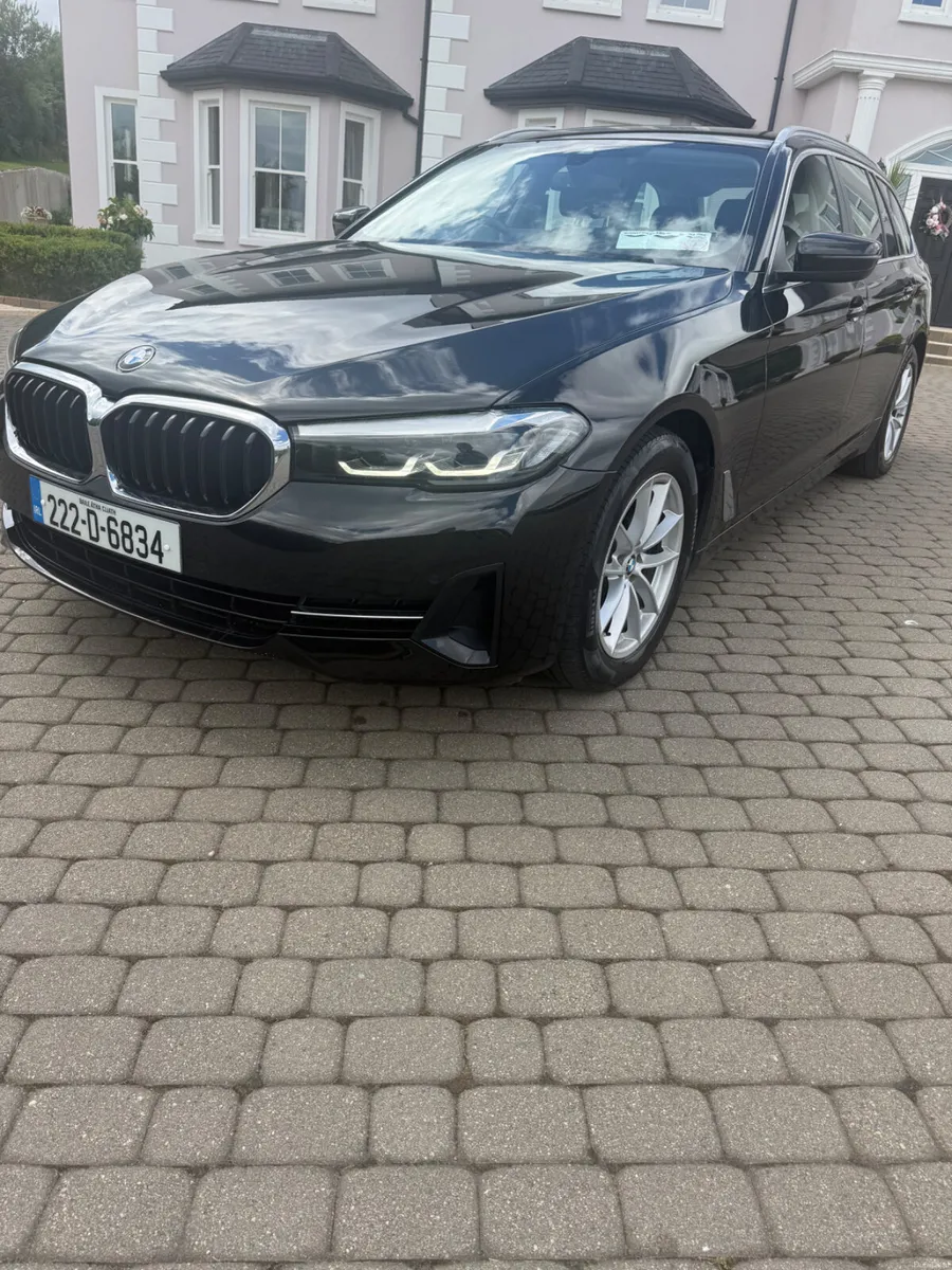 BMW 5-Series 2022 - Image 4