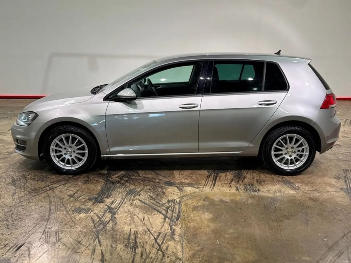 Volkswagen Golf 1.2 TSI COMFORT LINE - 16'' ALLOY - Image 6