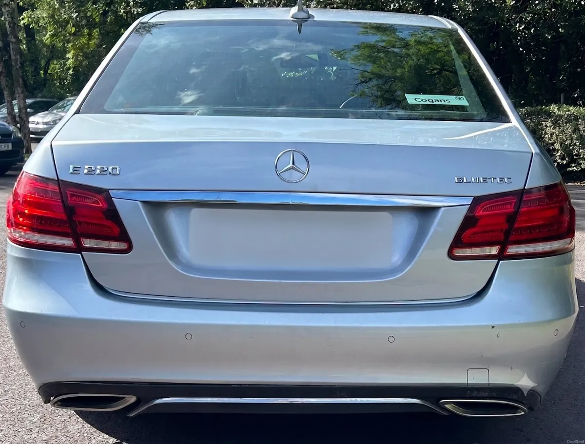 Mercedes-Benz E-Class 2016 - Image 3