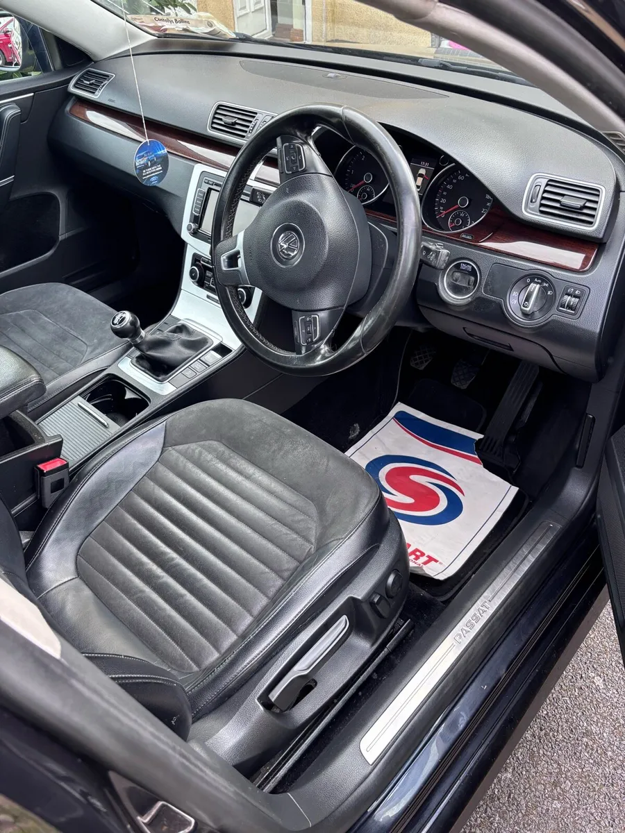 VW Passat 1.6TDI BLUEMOTION - Image 5
