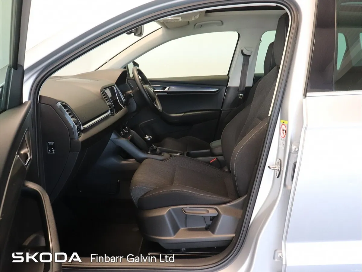 Skoda Karoq 2.0TDI 150bhp 4X4 Style - Image 4