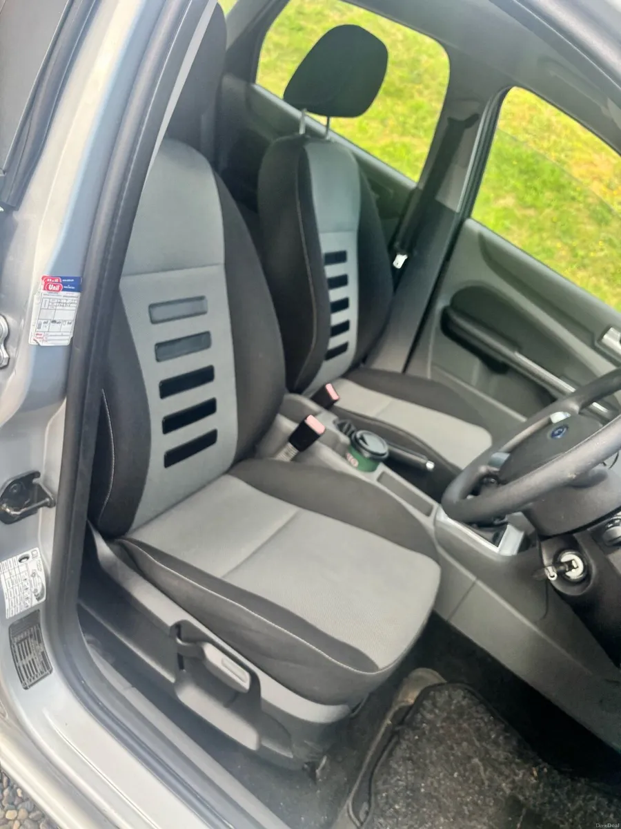 Ford focus - Image 6