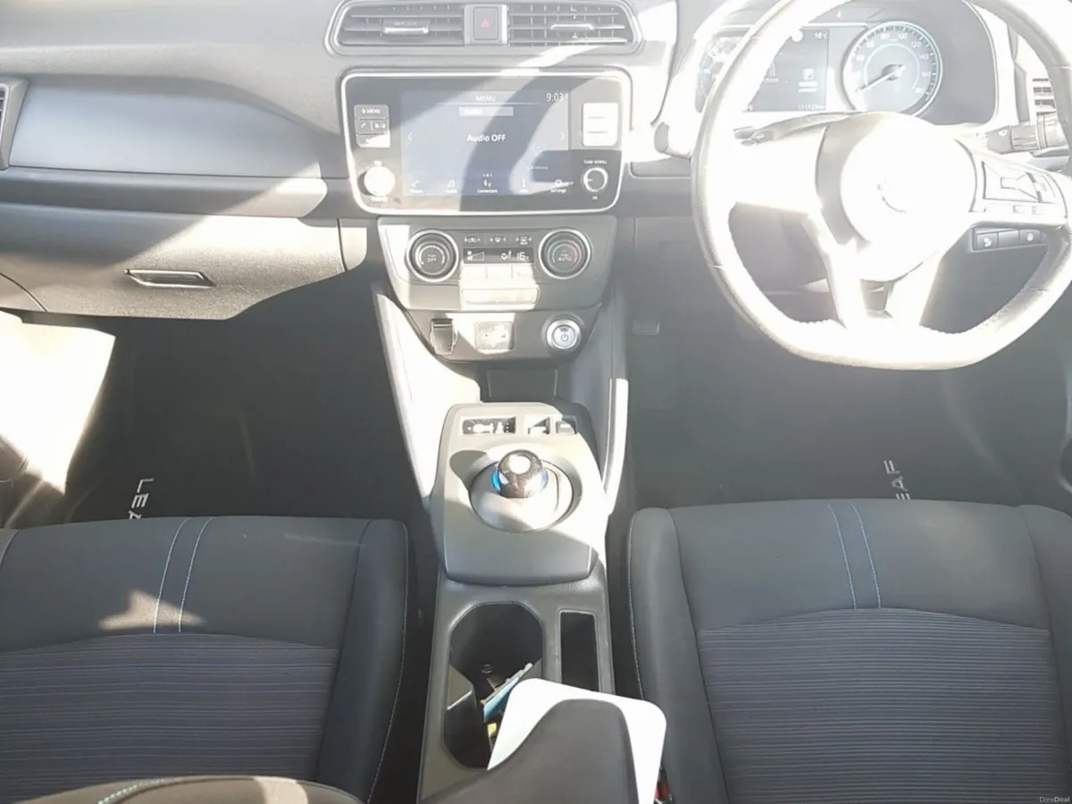 Nissan Leaf Leaf SV 40 kWh - Image 3