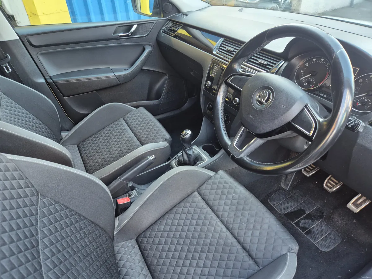 Skoda Rapid 2017 - Image 5