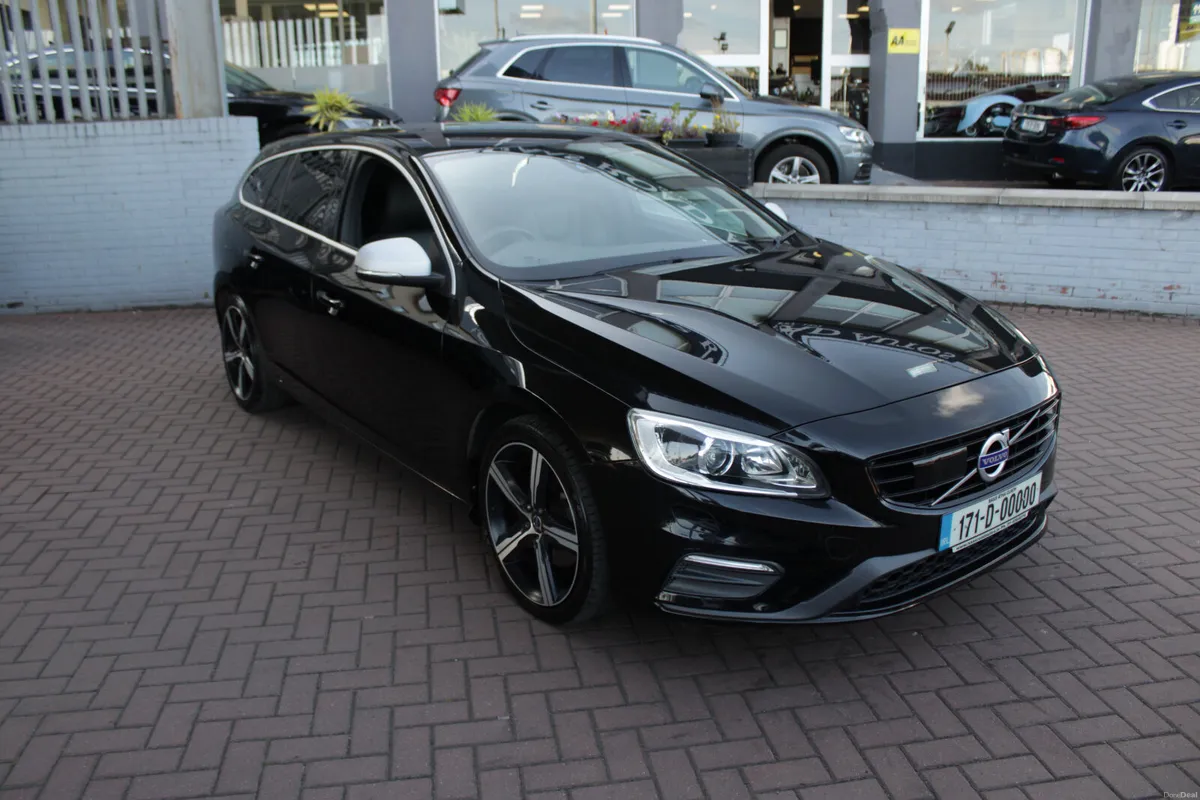 2.0D4 R-DESIGN 5DR ESTATE AUTO HUGE SPEC  // 1 OWN - Image 1
