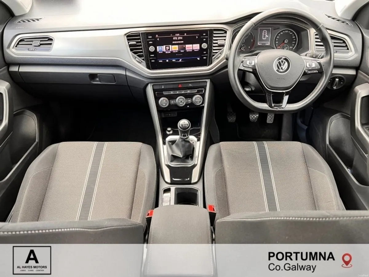 Volkswagen T-Roc  DESIGN 2.0 TDI MANUAL 6SPEED 115 - Image 2