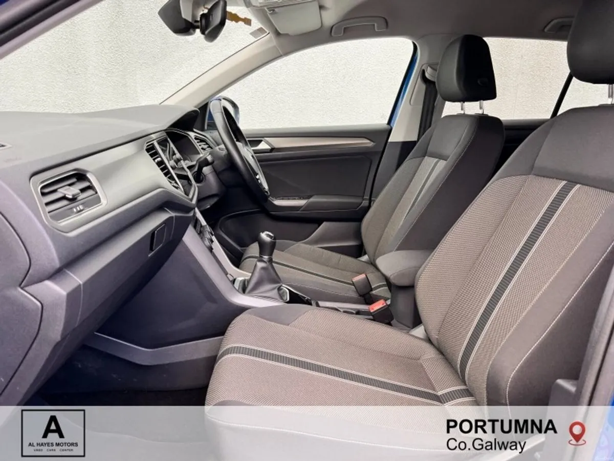 Volkswagen T-Roc  DESIGN 2.0 TDI MANUAL 6SPEED 115 - Image 4
