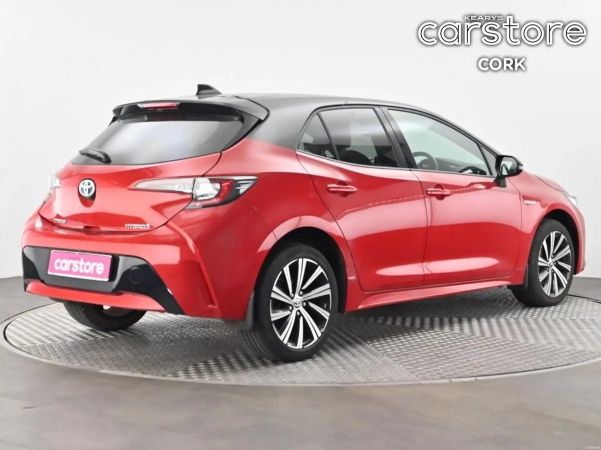 Toyota Corolla 1.8 Hybrid Luna Sport Hatchback - Image 5