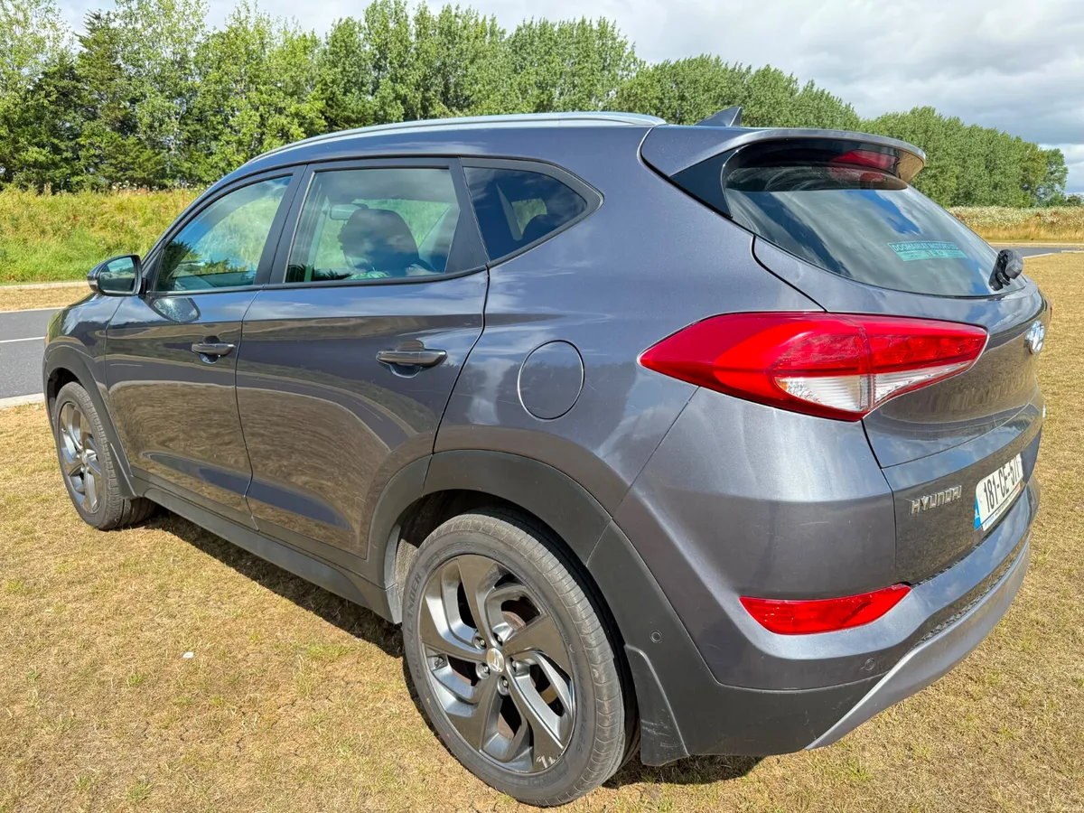 LOW MILEAGE AUTO EXECUTIVE HIGH SPEC - Image 5