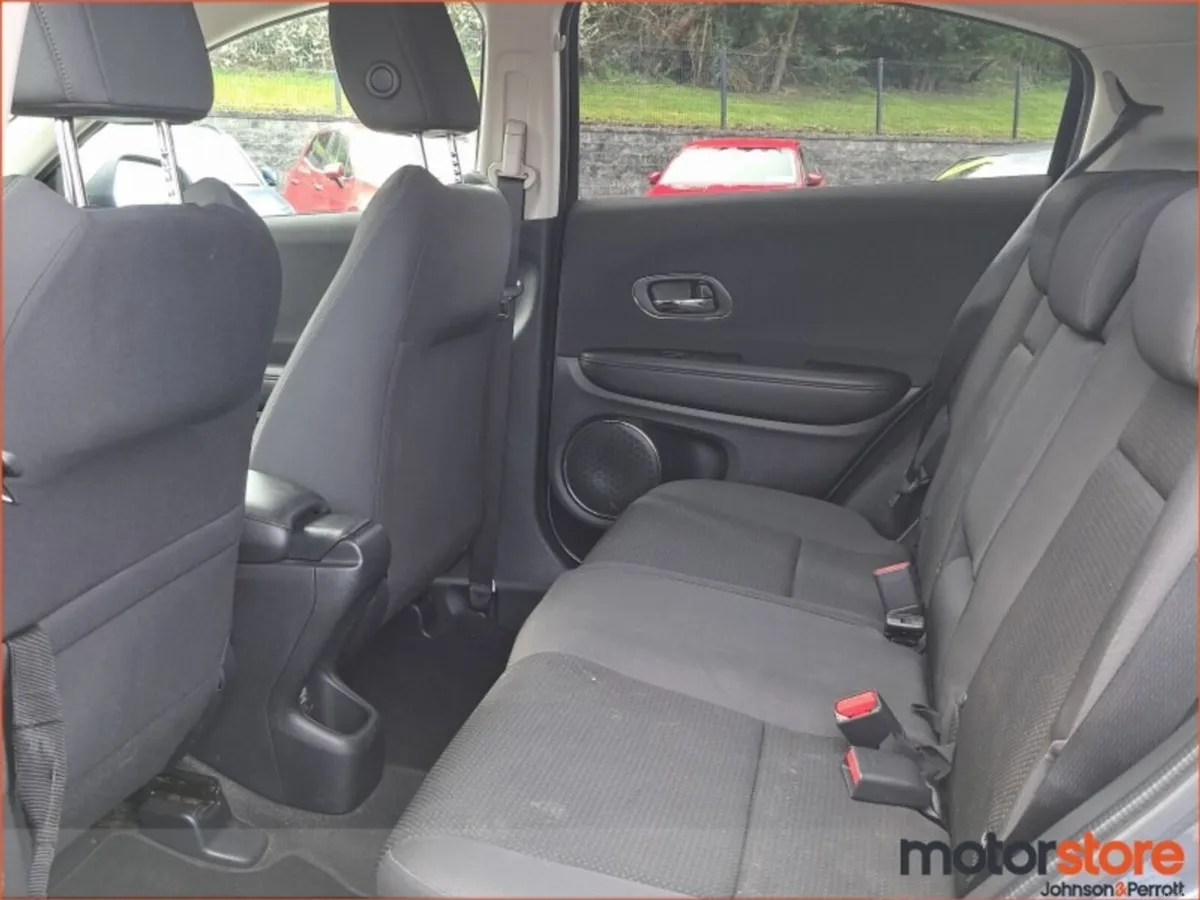 Honda HR-V 1.5 i-VTEC ES CVT - Image 5