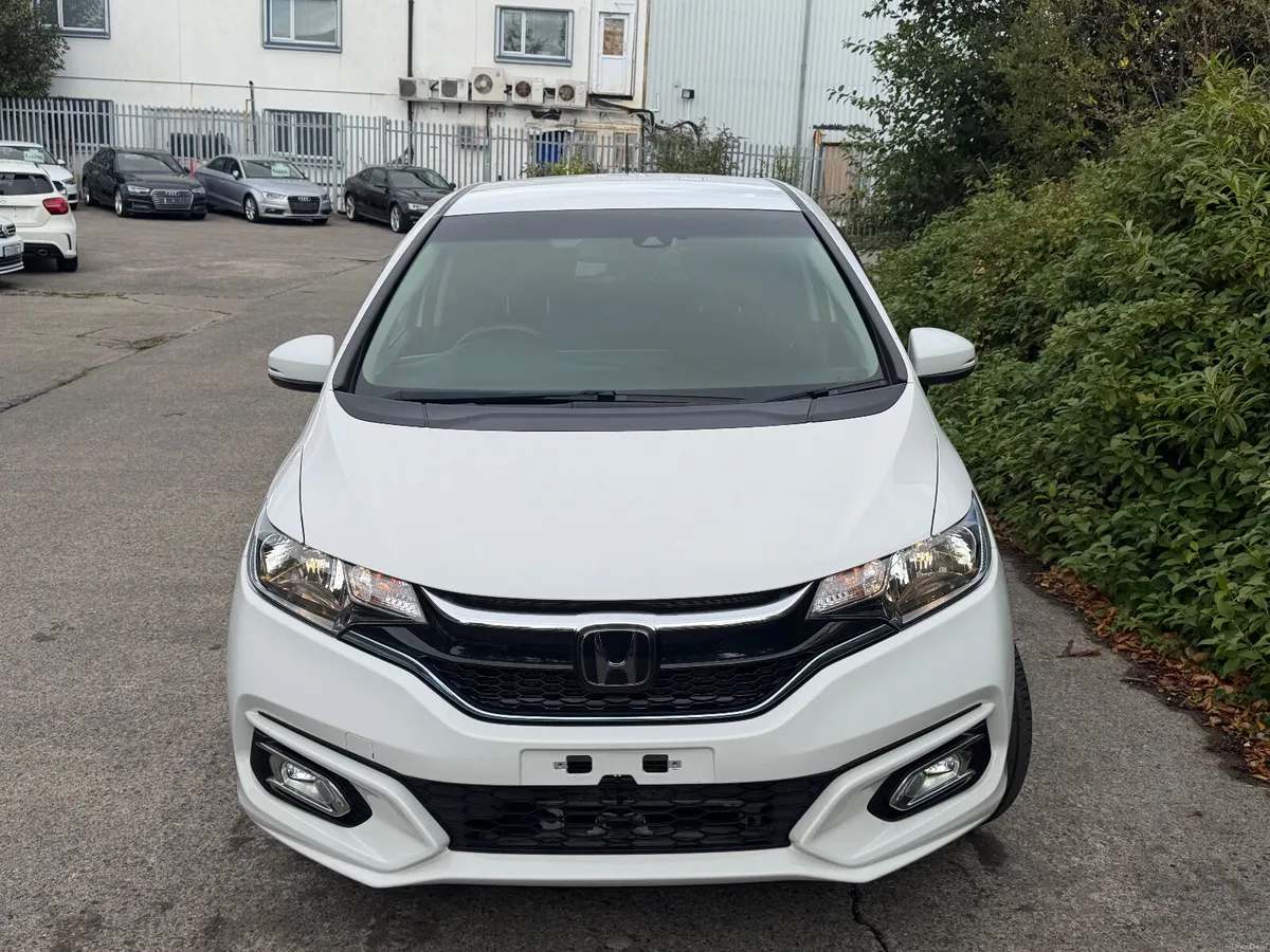 Honda Fit 1.5 Hybrid Auto Sport - Image 2