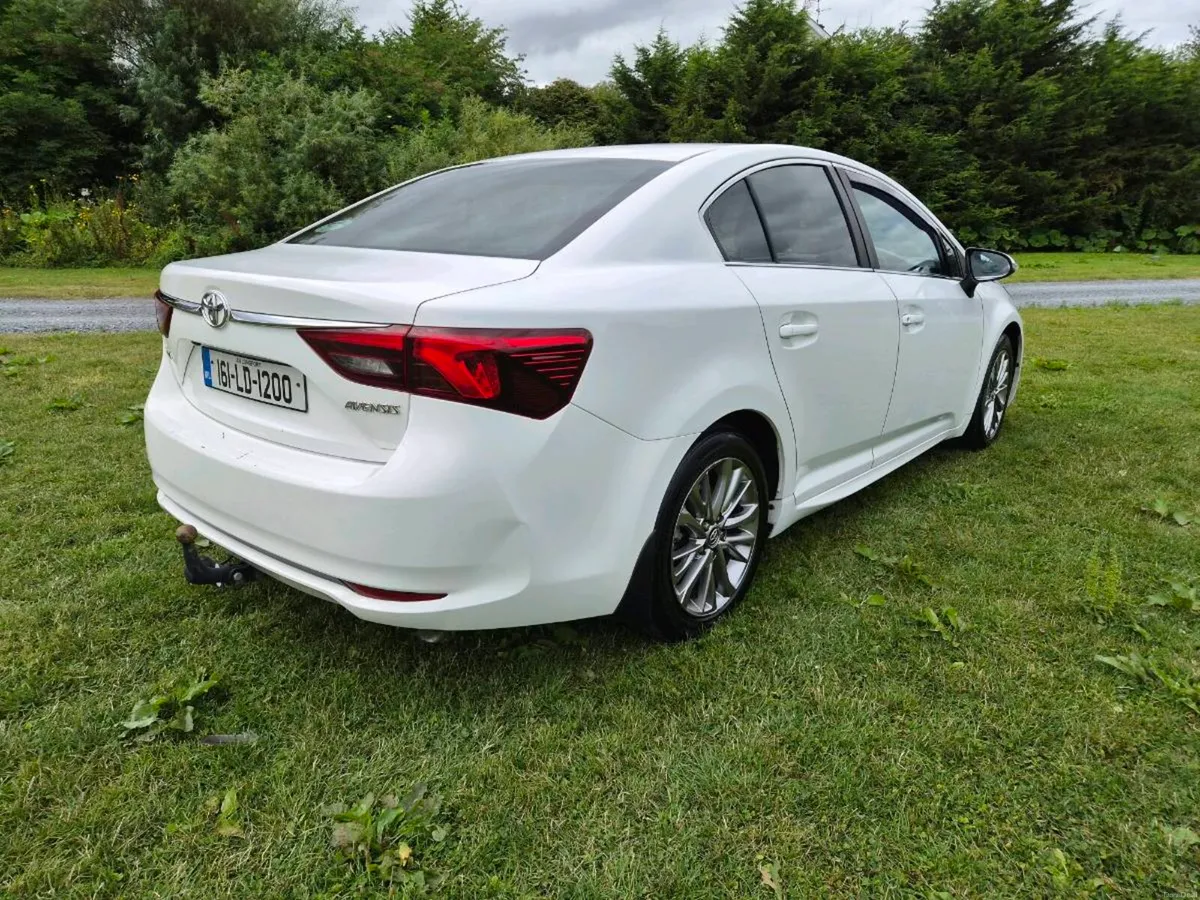 Toyota Avensis 2.0 D4D Business Edition - Image 5