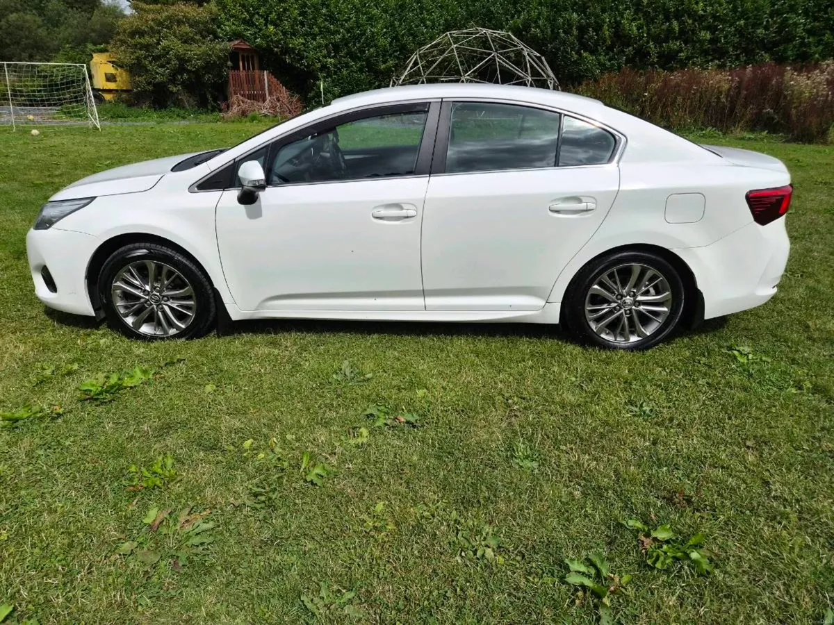 Toyota Avensis 2.0 D4D Business Edition - Image 3