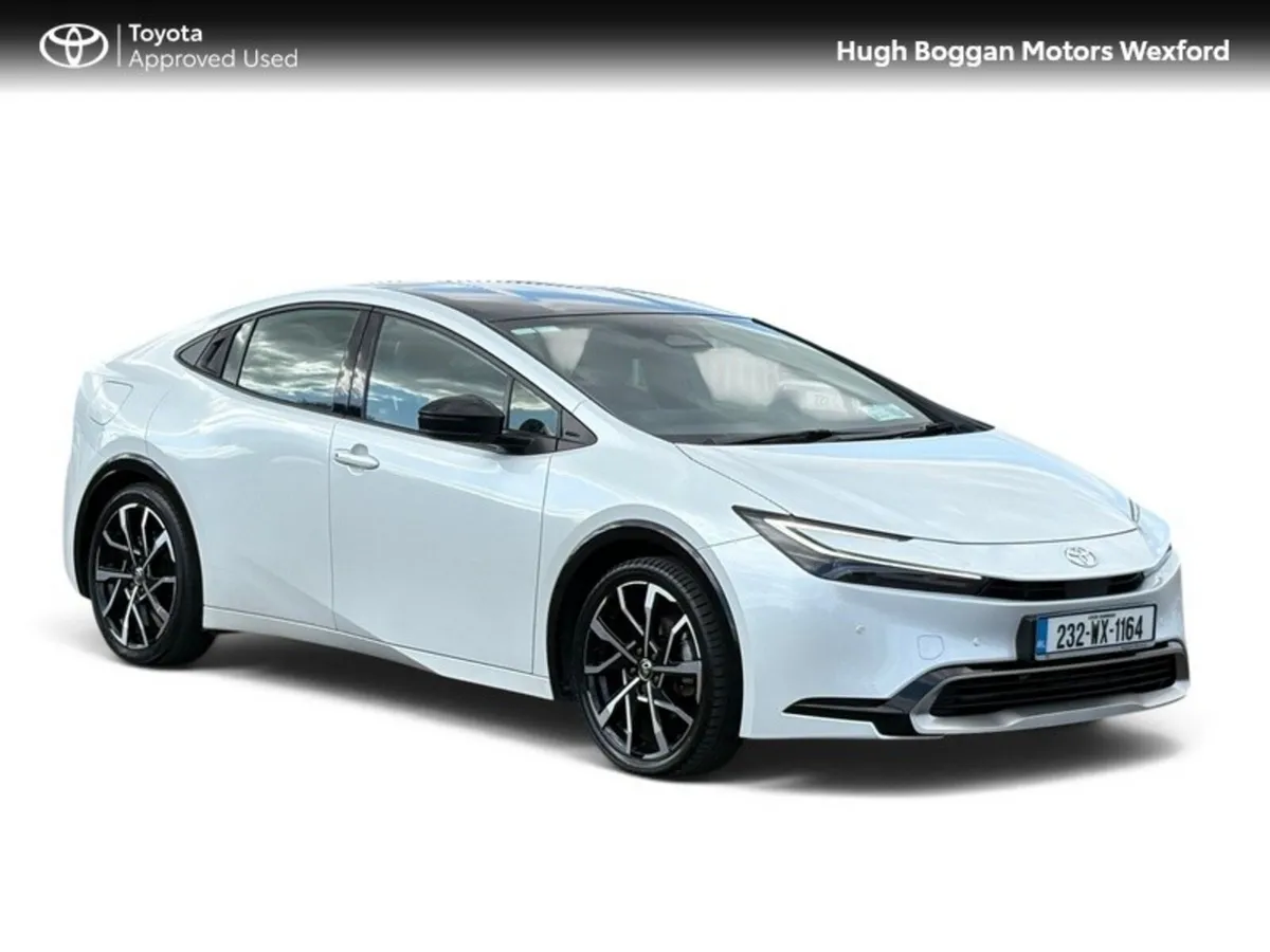 Toyota Prius PLUG-IN HYBRID - Image 1