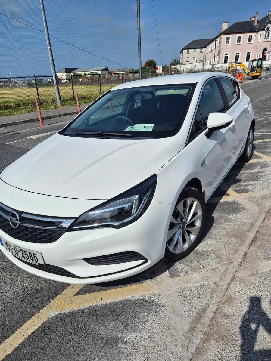 Opel Astra 2016 - Image 1