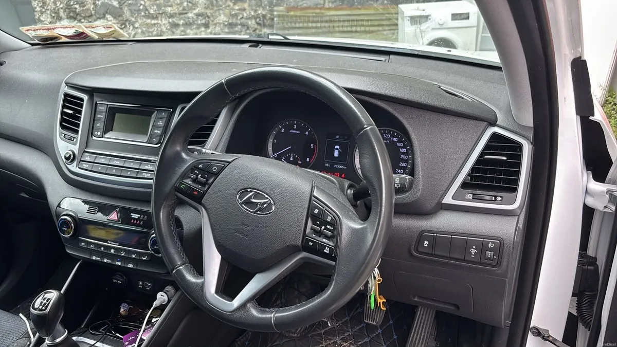 Hyundai Tucson 2017 - Image 3