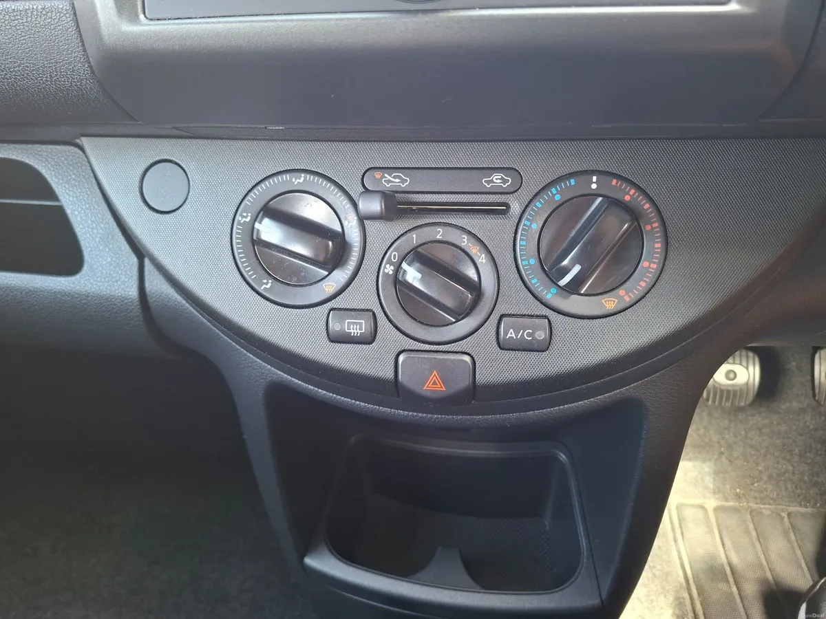 Nissan Note 2008 - Image 3