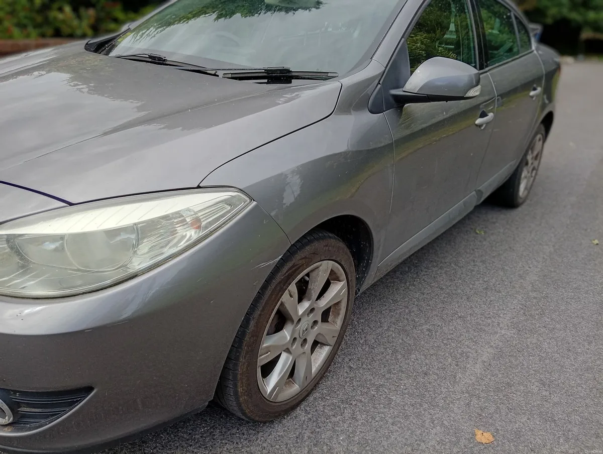 Renault Fluence 2011 - Image 1