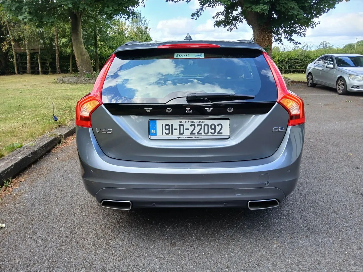 Volvo V60 2.0d NCTd & Taxed - Image 2