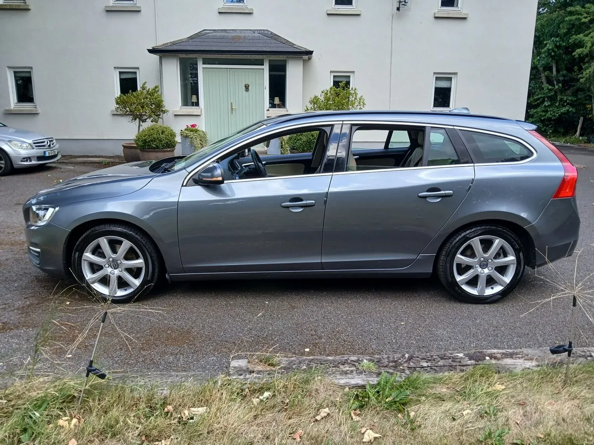Volvo V60 2.0d NCTd & Taxed - Image 6