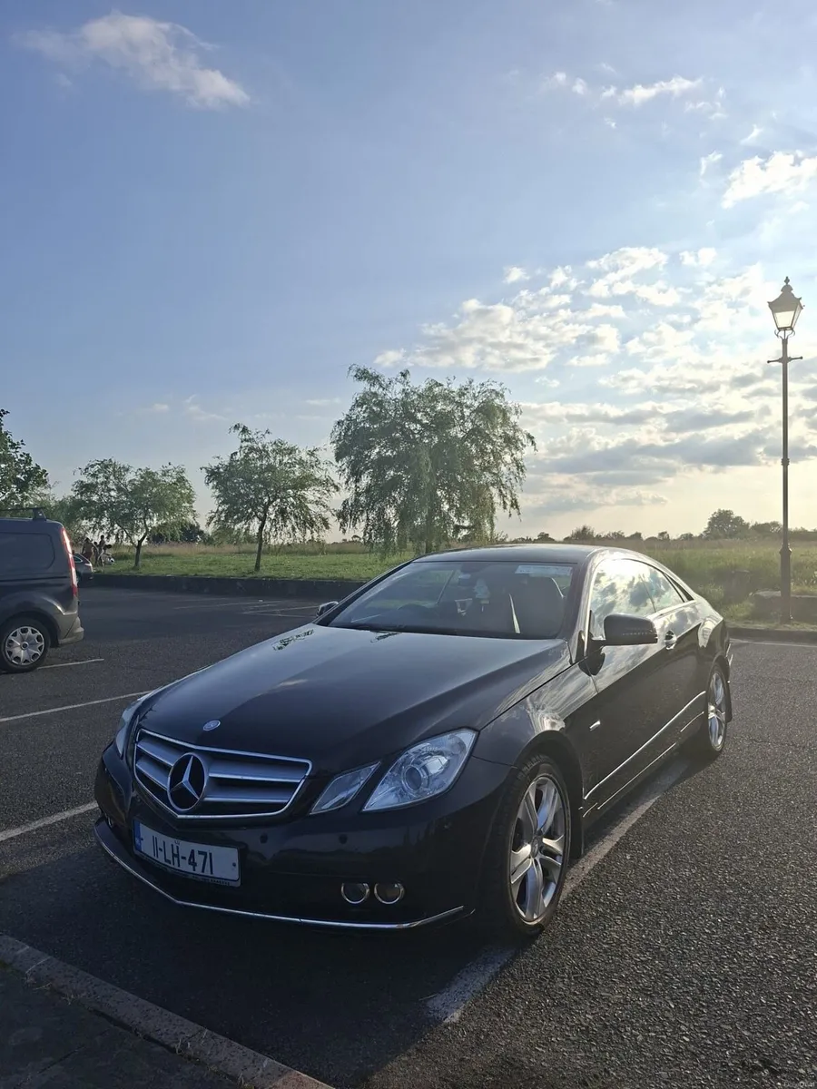 Mercedes Benz E220 CDI Coupé Automatic 2.1 Diesel - Image 1