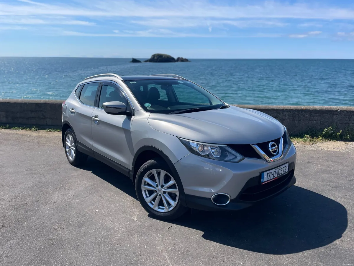 171 Nissan Qashqai 1.5dCi.. Pan Roof.. Very Clean - Image 1