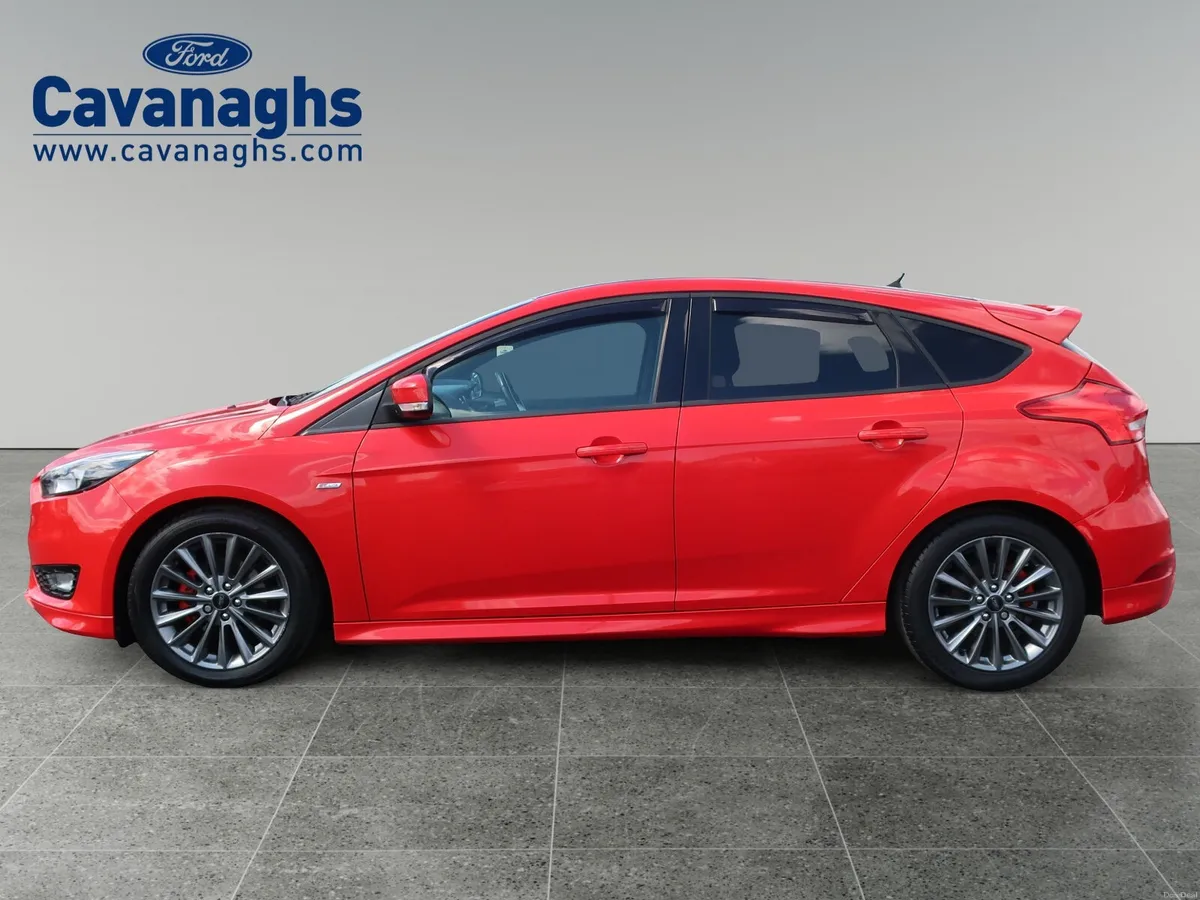 2018 Ford Focus ST-Line 1.0 125ps - Image 2