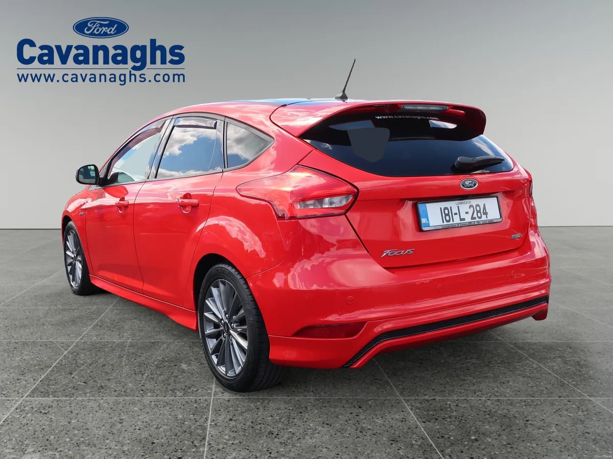 2018 Ford Focus ST-Line 1.0 125ps - Image 3