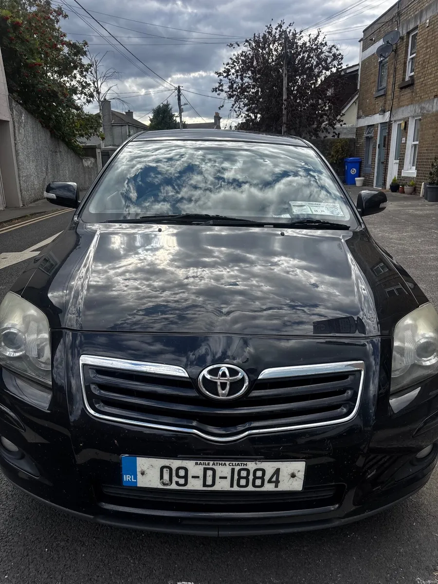 Toyota Avensis 2009 - Image 1