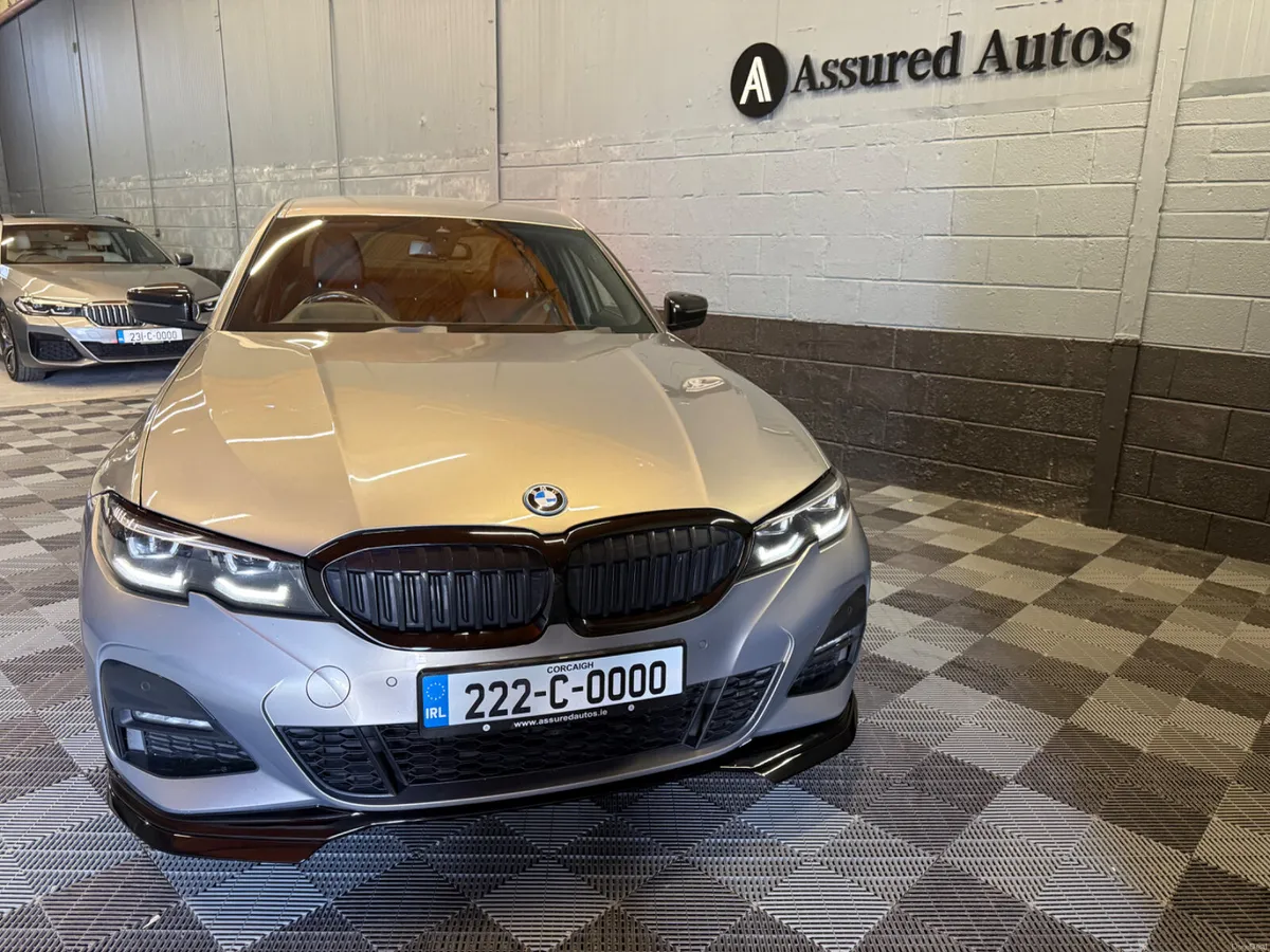 222 BMW 330E  X-Drive  M-Sport Pro Edition - Image 5