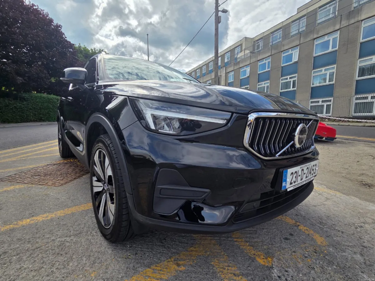 Volvo XC40 PHEV T4 PLUS BRIGHT 5DR A AUTO - Image 1