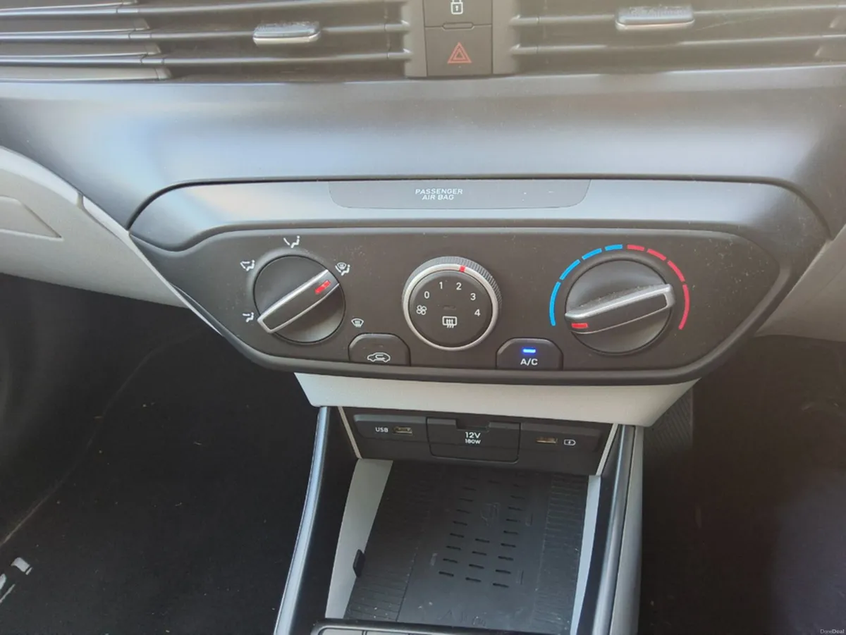 Hyundai i20 DELUXE PLUS 5DR - Image 6