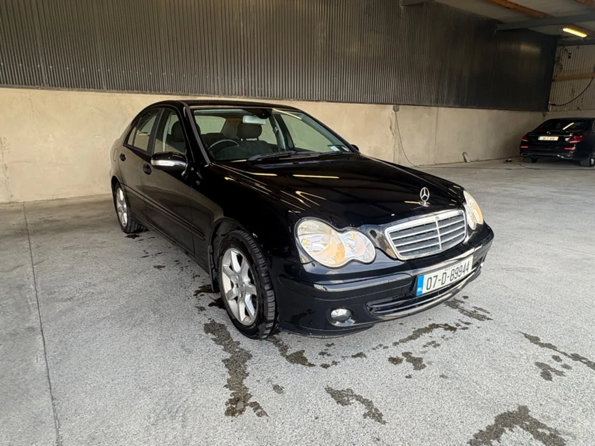 Mercedes-Benz C-Class MERCEDES BENZ C180 KOMPRESSO - Image 1