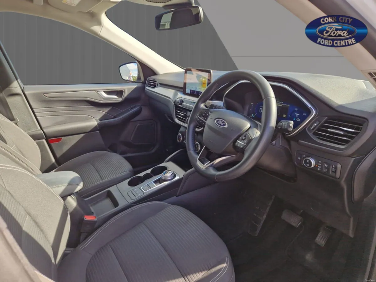 Ford Kuga TITANIUM 2.5 PHEV 225 S6.2 - Image 6
