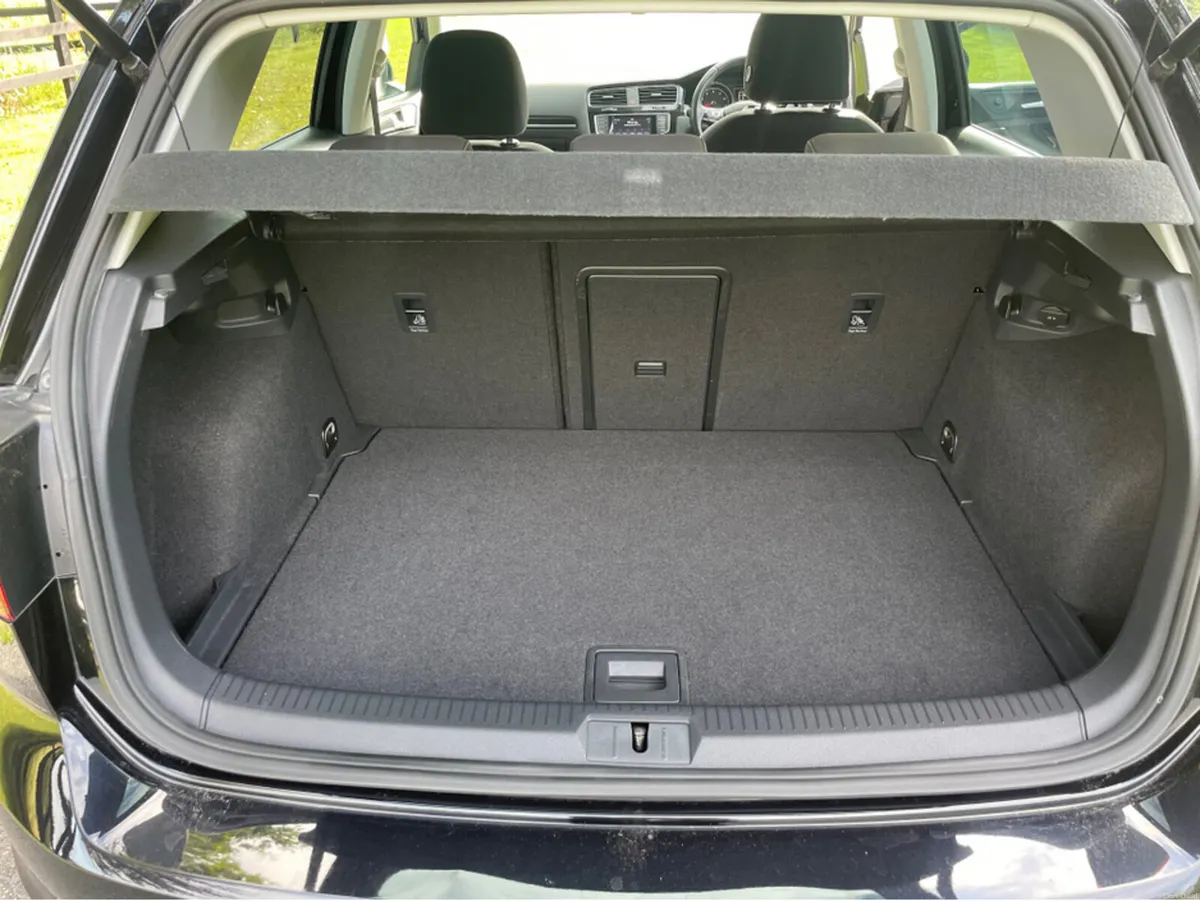 Volkswagen Golf 1400cc automatic hi line - Image 6