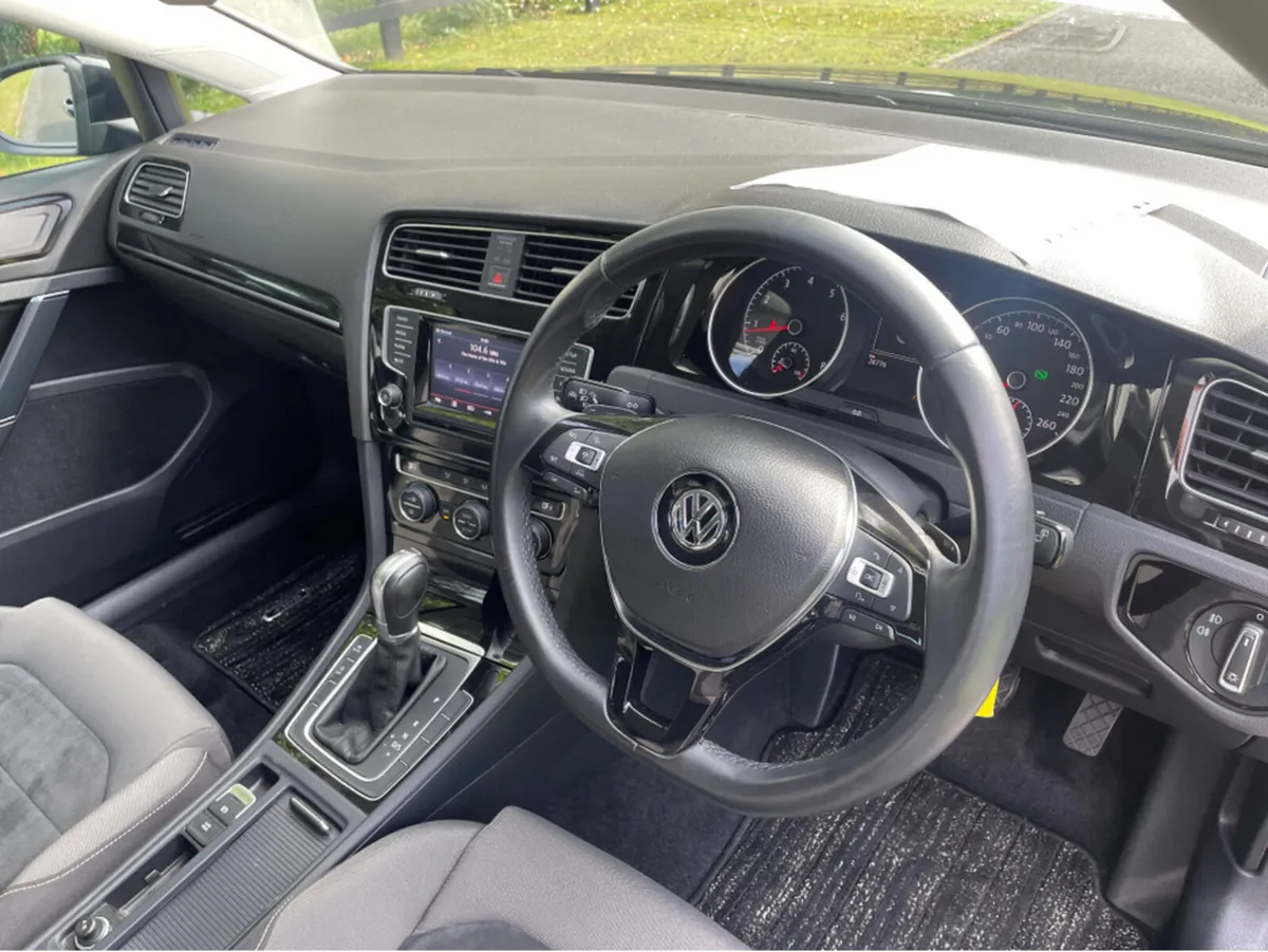Volkswagen Golf 1400cc automatic hi line - Image 2