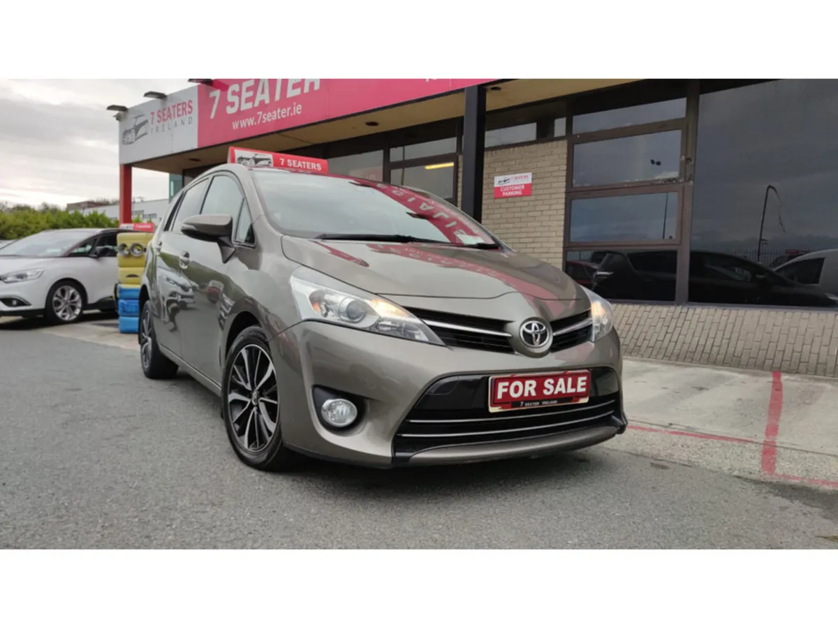 Toyota Verso 1.6 D SOL HIGH SPEC PANORAMIC ROOF HA - Image 3